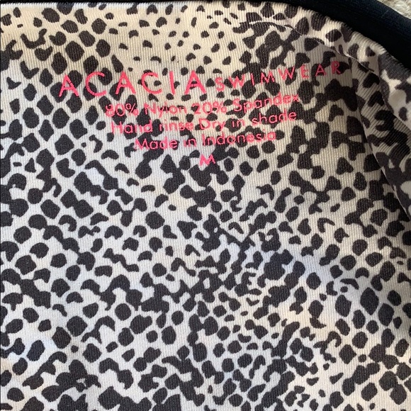 Acacia Krokoban top & Maui bottom Set - Picture 4 of 5